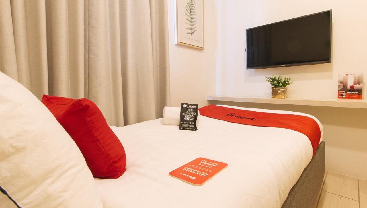 Reddoorz Plus At La Belle Residences Makati City Zewnętrze zdjęcie