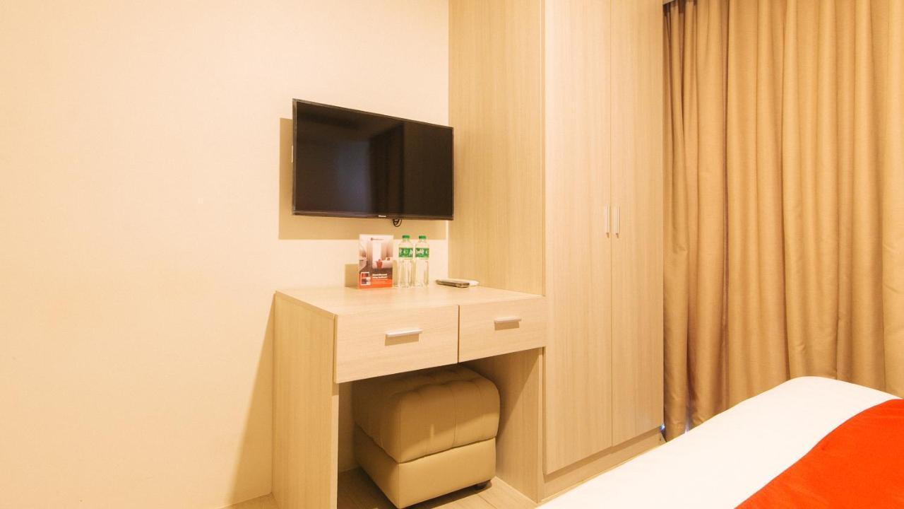 Reddoorz Plus At La Belle Residences Makati City Zewnętrze zdjęcie