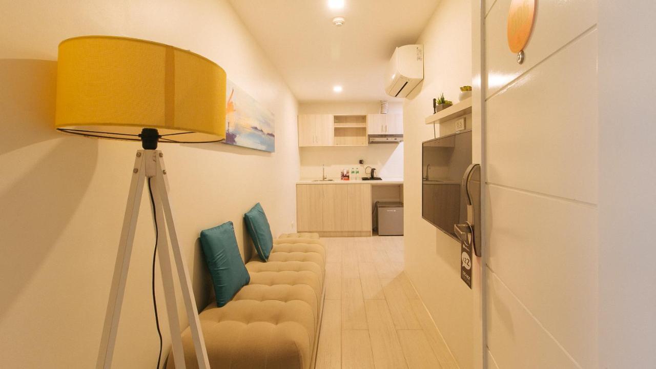 Reddoorz Plus At La Belle Residences Makati City Zewnętrze zdjęcie